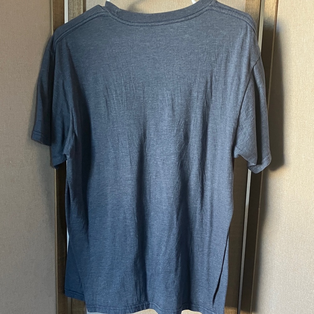 FINAL MARKDOWN Star Wars Graphic Tee medium - Picture 5 of 7